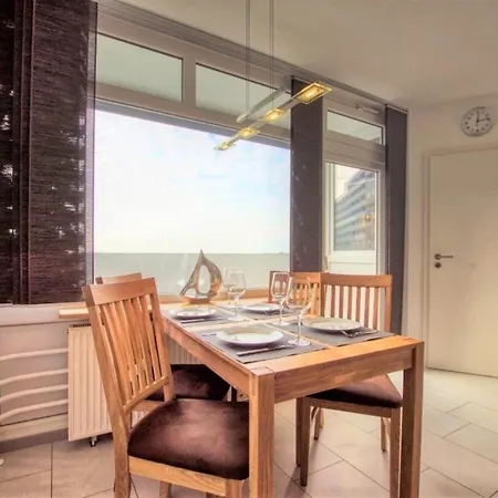 - Haus D, App 0d0505